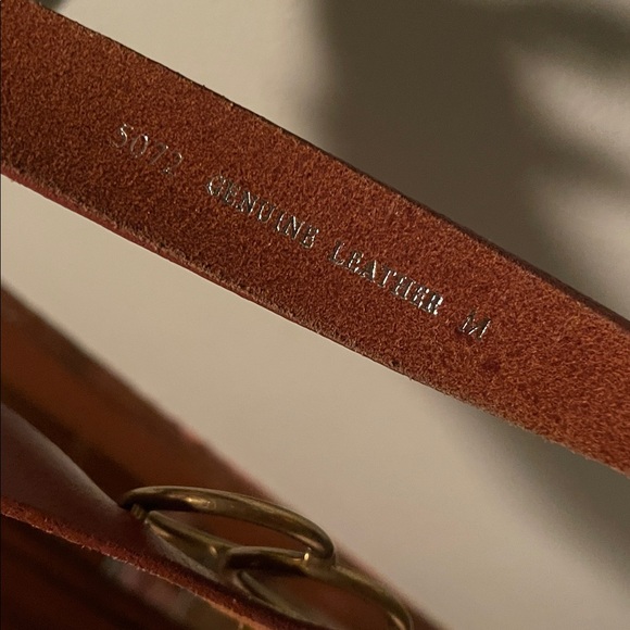 Most Wanted USA Inc Brown Leather Belt with Double Circle Brass Buckle Sz M - Picture 2 of 2